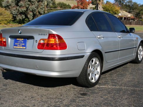 Used 2003 BMW 325i Sedan image 5