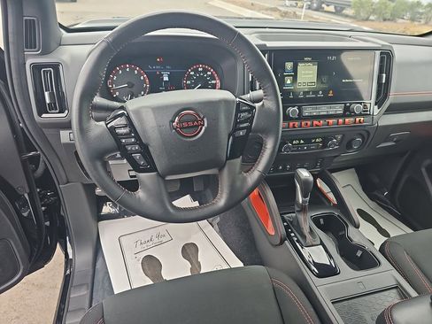 Used 2025 Nissan Frontier Pro-X w/ Pro Convenience Package image 19