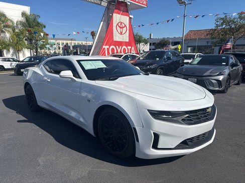 Used 2021 Chevrolet Camaro LT image 2
