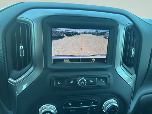 Used 2024 GMC Sierra 2500 Pro AWD/4WD image 18