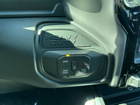 New 2026 RAM 2500 Big Horn AWD/4WD image 26