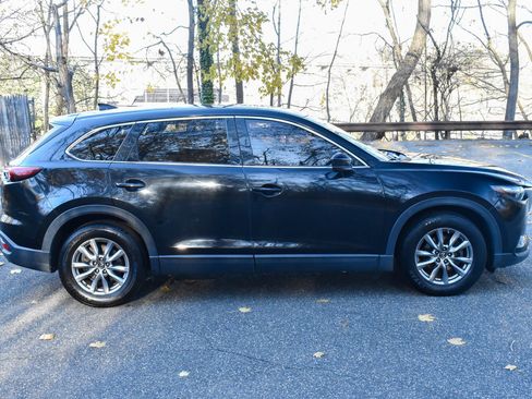 Used 2018 MAZDA CX-9 Touring w/ Touring Premium Package image 11