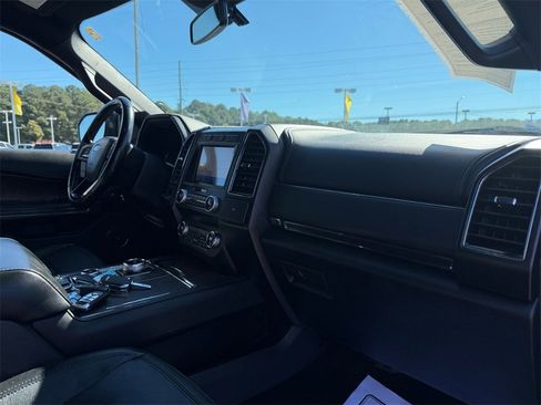 Used 2020 Ford Expedition Max Limited image 16