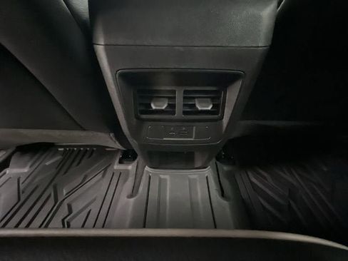 Certified 2024 GMC Canyon Denali AWD/4WD image 22