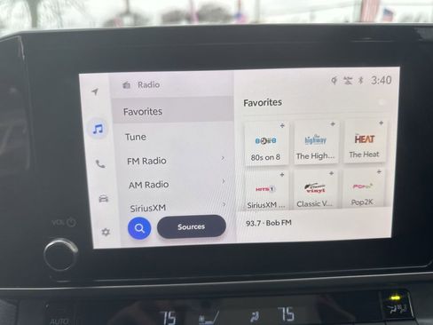 Used 2025 Toyota Camry LE image 8