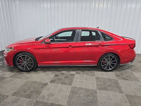 Used 2025 Volkswagen Jetta GLI Autobahn FWD image 5