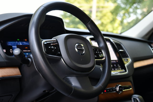 Certified 2024 Volvo XC90 T8 Plus w/ Protection Package Premier AWD/4WD image 14