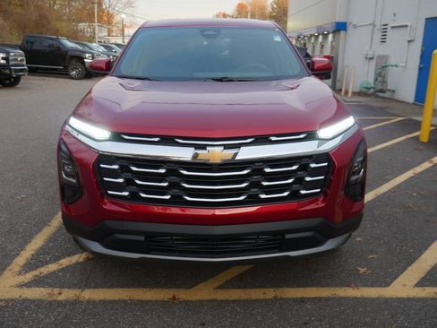 New 2026 Chevrolet Equinox LT image 3