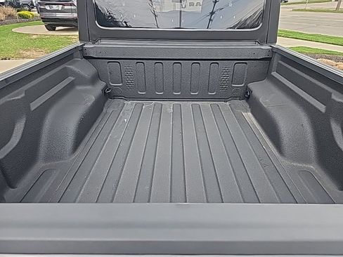 Certified 2024 Jeep Gladiator Mojave image 17