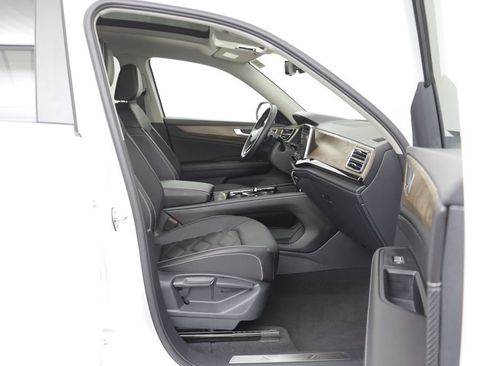 Used 2026 Volkswagen Atlas SE w/ Panoramic Sunroof Package AWD/4WD image 18
