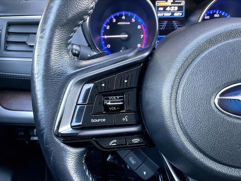 Used 2019 Subaru Outback 2.5i Limited w/ Popular Package #2 image 10