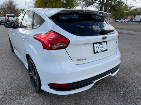 Used 2016 Ford Focus ST w/ Equipment Group 402A image 8