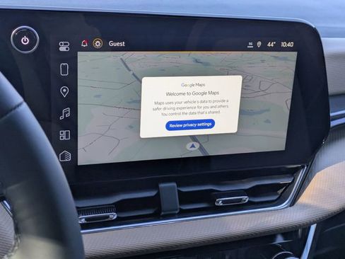 New 2026 Chevrolet Equinox ACTIV w/ Safety and Technology Package image 18