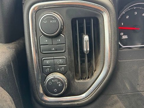 Used 2023 Chevrolet Silverado 2500 LT w/ Convenience Package AWD/4WD image 17
