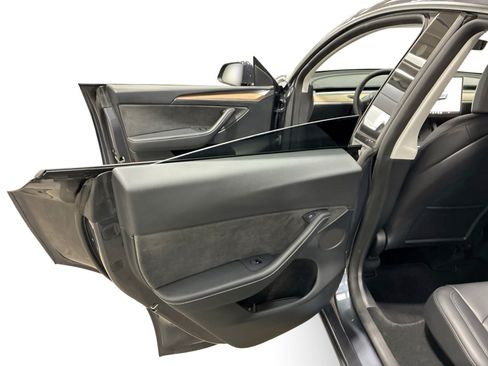 Certified 2023 Tesla Model Y Performance AWD/4WD image 10