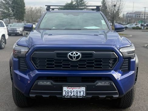 Used 2024 Toyota Tacoma TRD Off-Road image 8