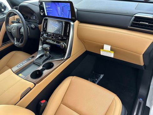 New 2026 Lexus LX 600 4WD w/ Luxury Package image 20