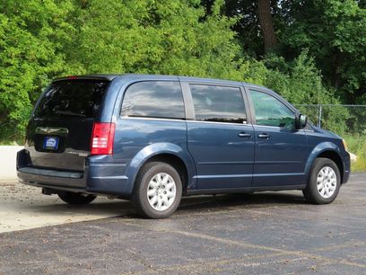 Used 2009 Chrysler Town & Country LX