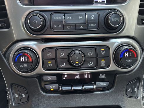 Used 2018 Chevrolet Tahoe LT w/ Luxury Package image 14