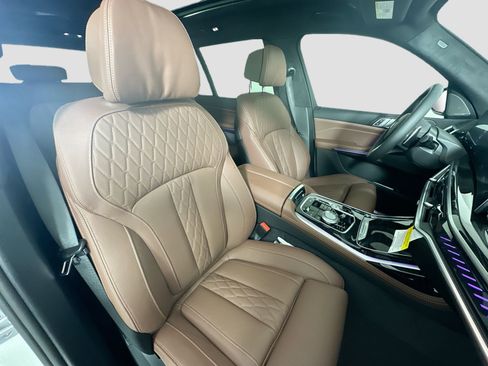 New 2026 BMW X7 M60i image 30