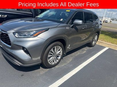 Used 2026 Toyota Highlander Platinum