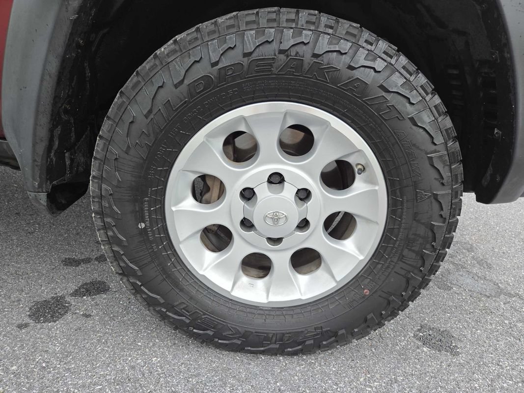 Used 2011 Toyota 4Runner Trail AWD/4WD image 31
