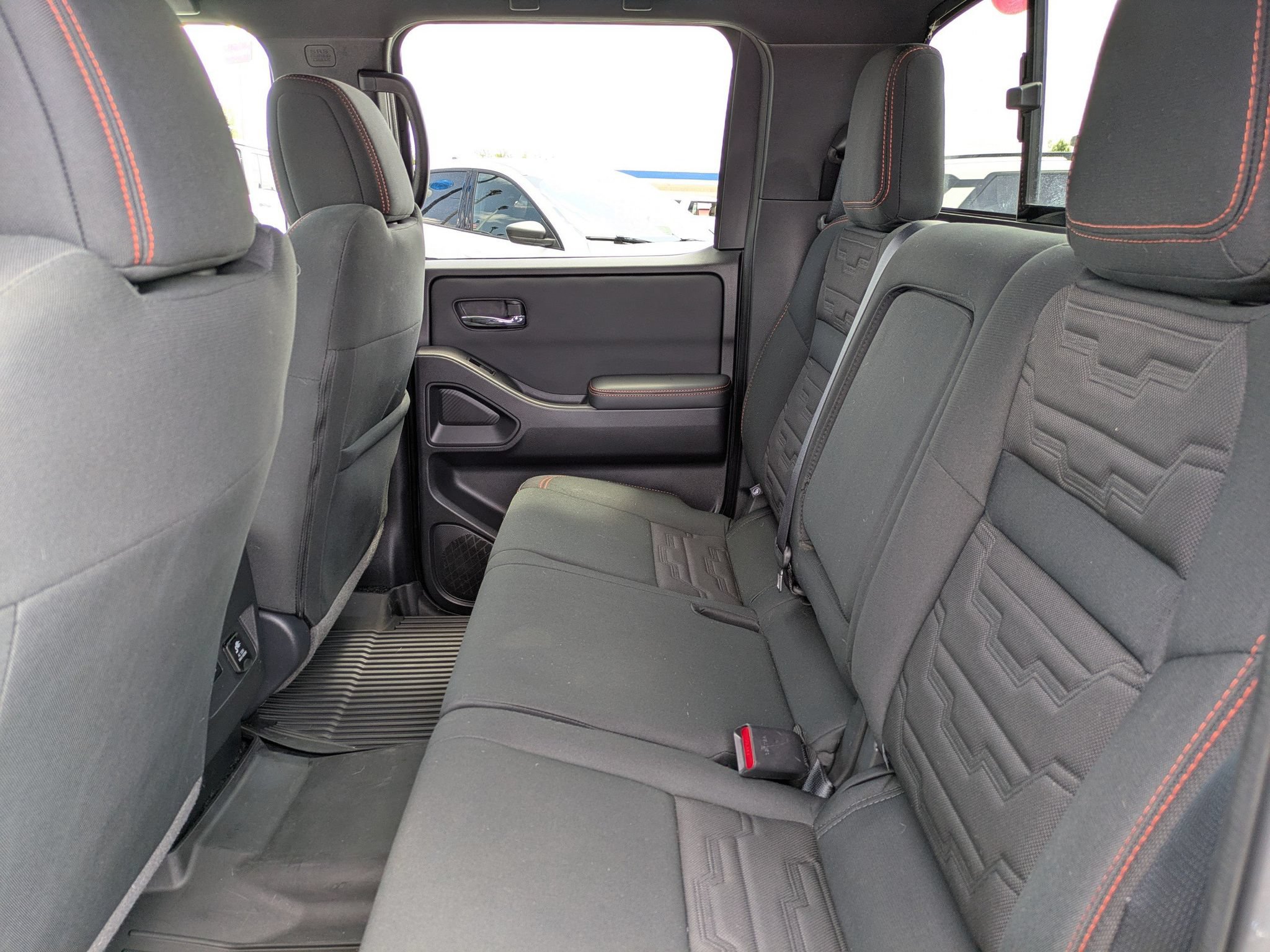 Certified 2024 Nissan Frontier PRO-4X w/ Pro Convenience Package AWD/4WD image 15