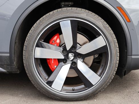 New 2026 Porsche Macan 4S Electric AWD/4WD image 28