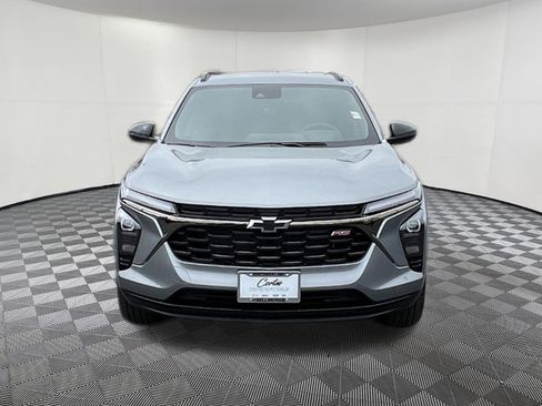 Used 2026 Chevrolet Trax RS w/ Driver Confidence Package FWD image 2