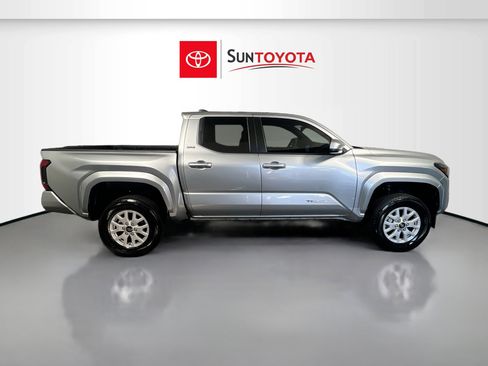 Used 2024 Toyota Tacoma SR5 w/ SR5 Upgrade Package RWD image 2