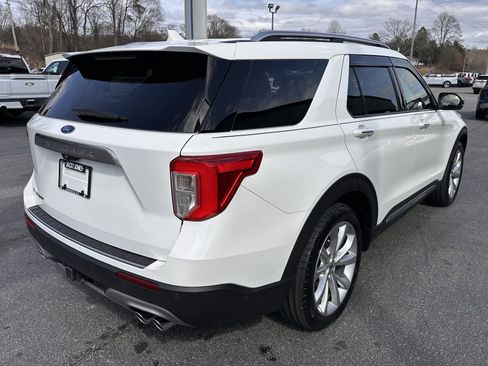 Used 2022 Ford Explorer Platinum w/ Equipment Group 601A image 6