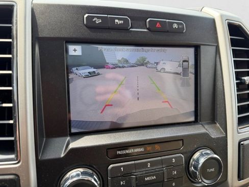 Used 2018 Ford F150 Lariat AWD/4WD image 17