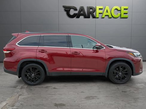 Used 2019 Toyota Highlander SE AWD/4WD image 14