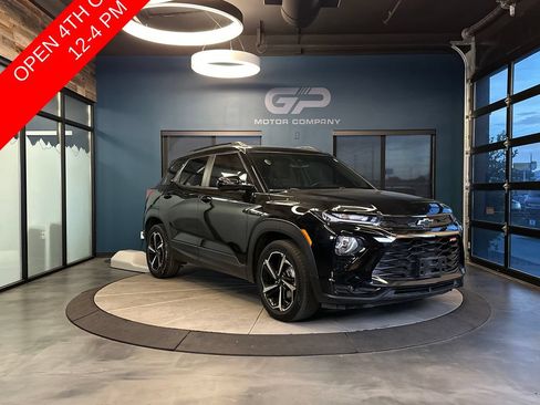Used 2021 Chevrolet TrailBlazer RS w/ Sun and Liftgate Package FWD image 1