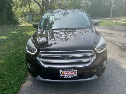 Used 2017 Ford Escape SE w/ Equipment Group 201A AWD/4WD image 3