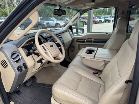 Used 2010 Ford F350 Lariat AWD/4WD image 5
