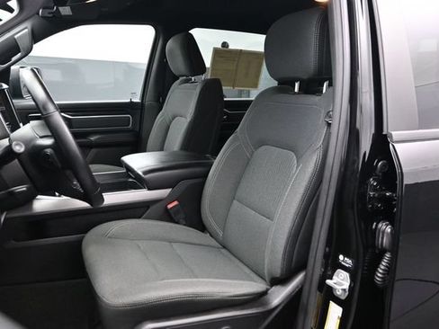 Used 2022 RAM 1500 Big Horn AWD/4WD image 5