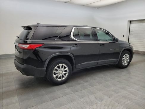 Used 2020 Chevrolet Traverse LS image 10