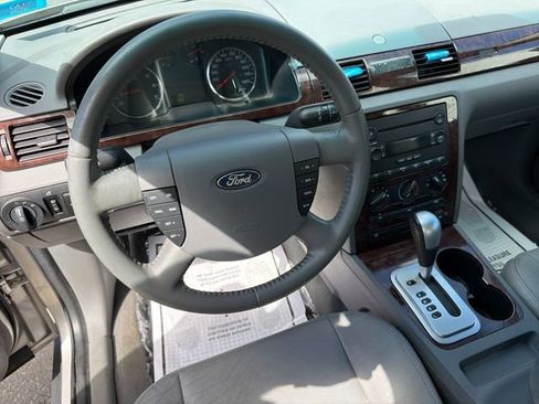Used 2007 Ford Five Hundred SEL FWD image 14