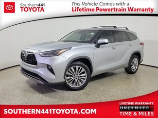 Used 2023 Toyota Highlander Platinum FWD video 1