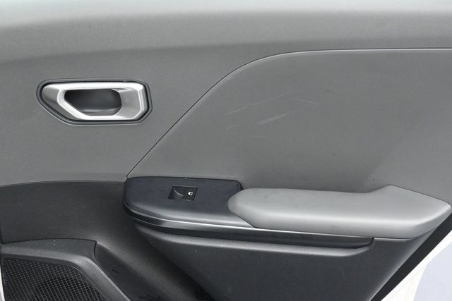 Used 2025 Kia K4 FWD image 30