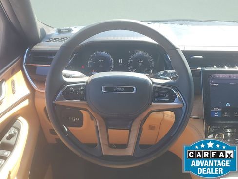 Used 2025 Jeep Grand Cherokee Summit image 17