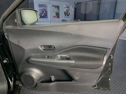 Used 2025 Nissan Kicks Play S FWD image 14