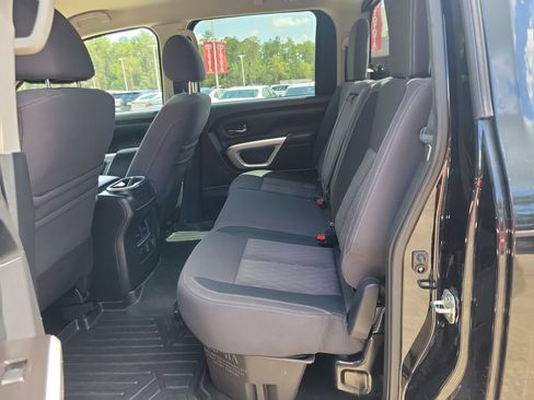 Used 2020 Nissan Titan SV w/ SV Convenience Package AWD/4WD image 35