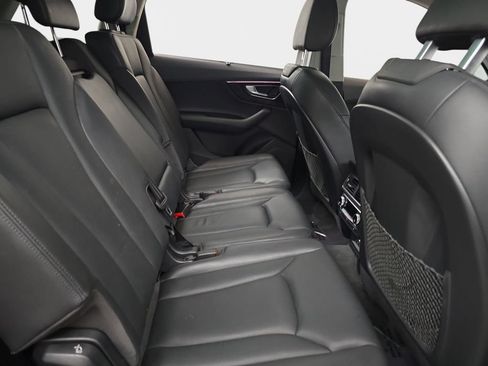 Used 2018 Audi Q7 3.0T Prestige w/ Prestige Package AWD/4WD image 13