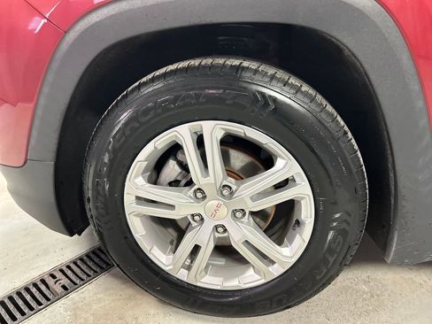 Used 2020 GMC Terrain SLE w/ Driver Convenience Package image 9