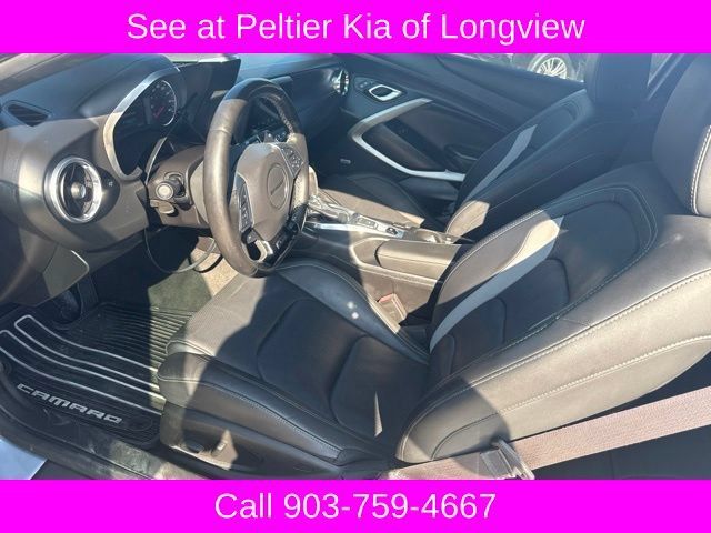 Used 2017 Chevrolet Camaro LT RWD image 13