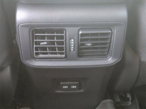 Used 2025 Toyota RAV4 XLE image 16