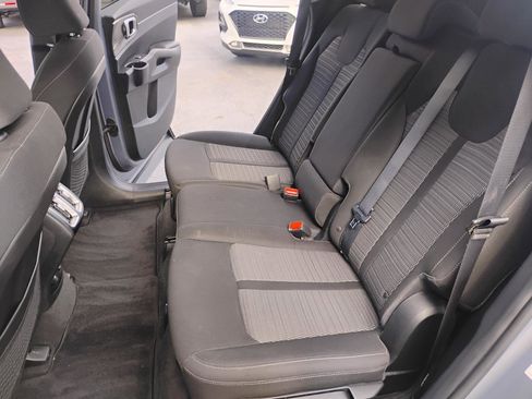 Used 2023 Kia Sorento LX image 11