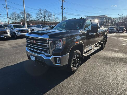 Certified 2020 GMC Sierra 2500 SLT w/ SLT Convenience Package image 3